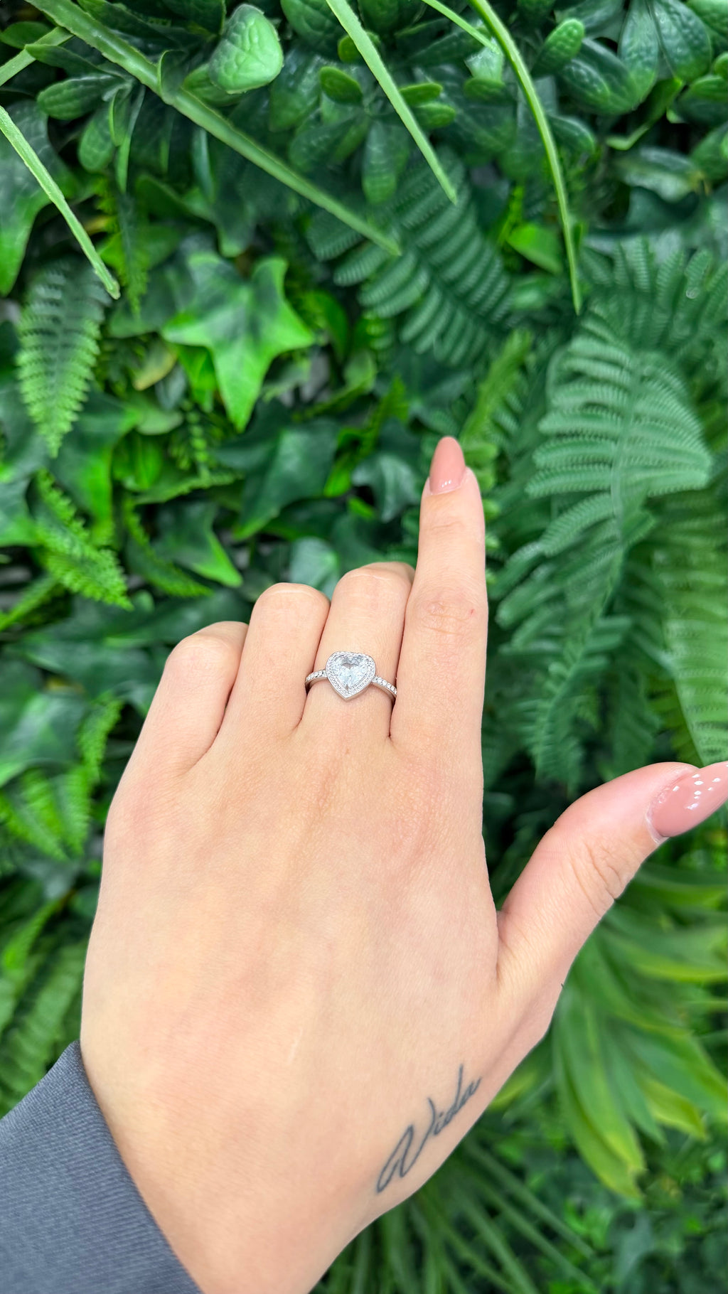 Anello solitario cuore